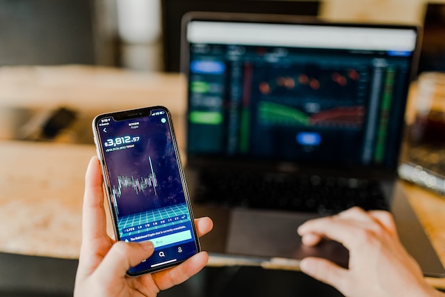 Investovanie do Nehnuteľností: Dlhodobé Perspektívy